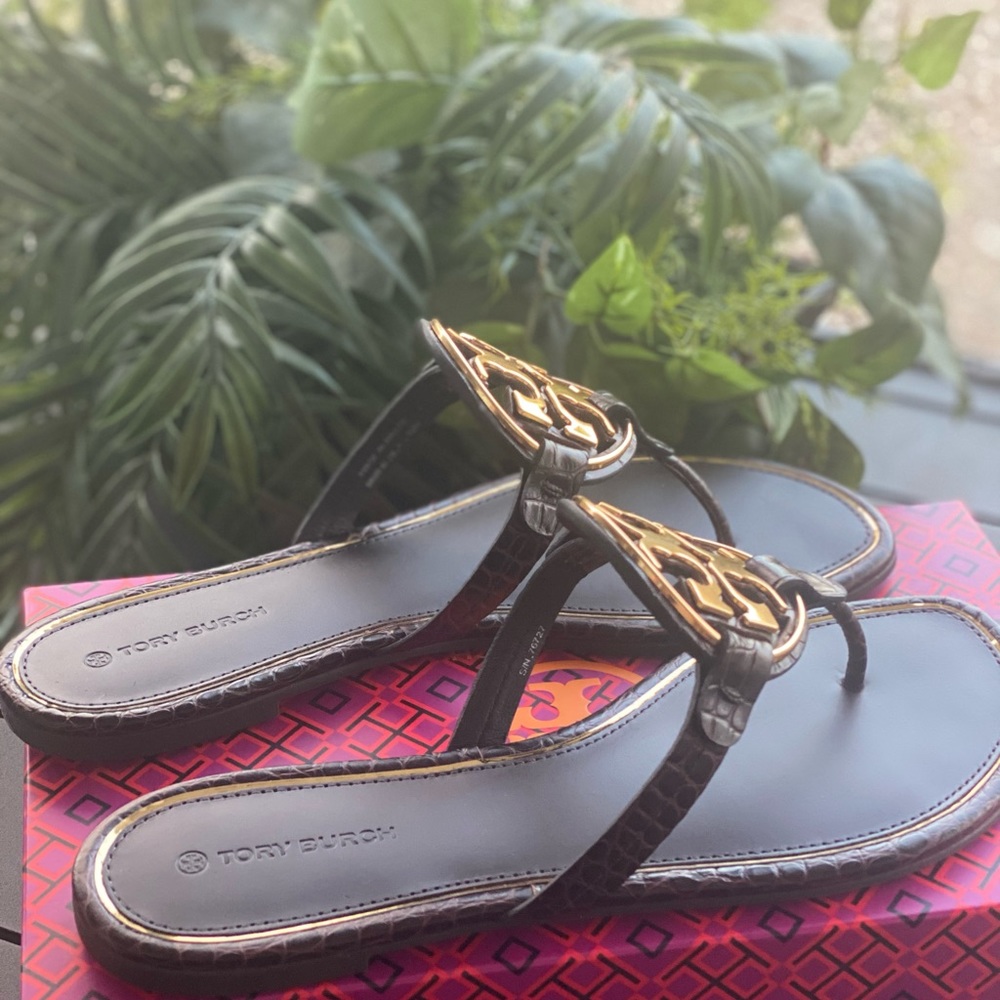 Brand new Tory Burch metal Miller sandal 🩴 - Picture 6 of 11